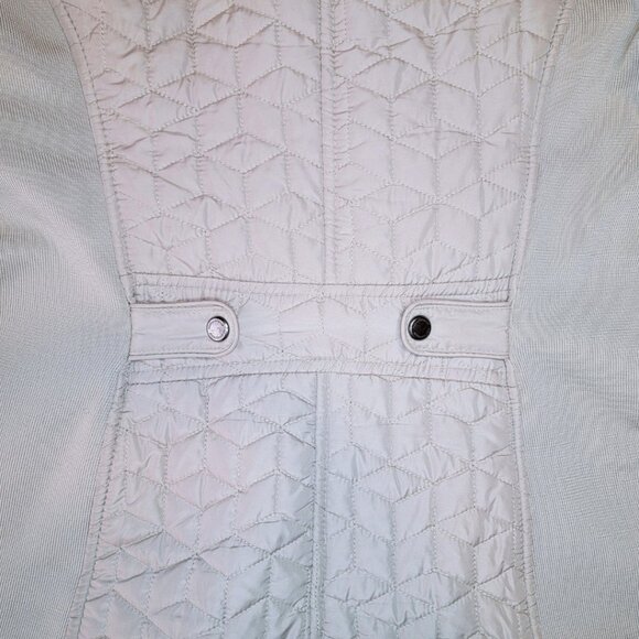 Weatherproof Beige Quilted Jacket | Size M | Classic & Cozy - Picture 6 of 7